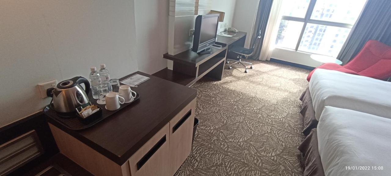 The Klagan Hotel Кота Кинабалу Екстериор снимка