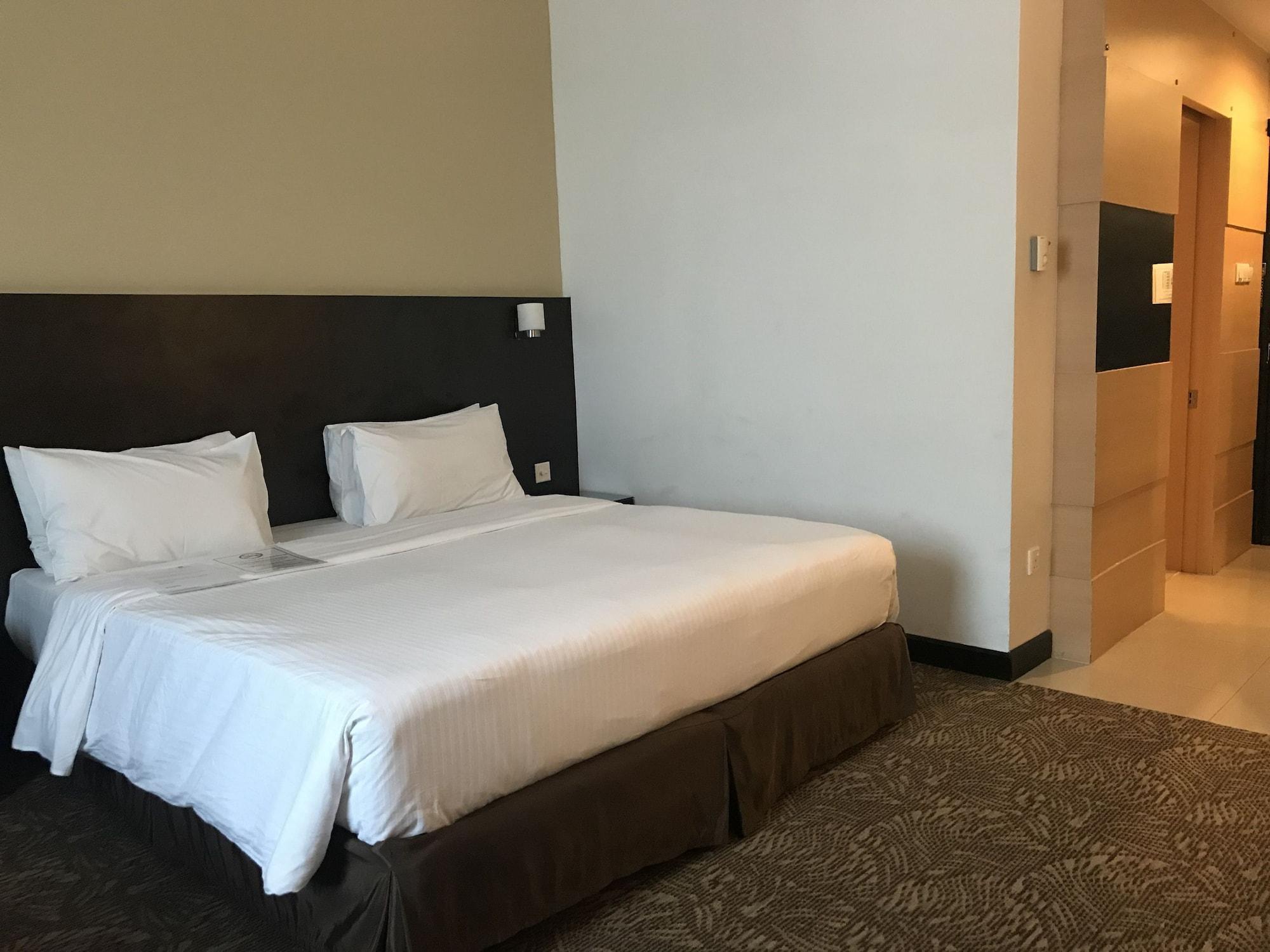The Klagan Hotel Кота Кинабалу Екстериор снимка