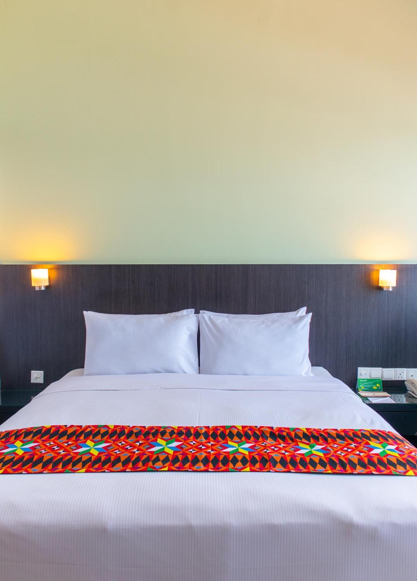 The Klagan Hotel Кота Кинабалу Екстериор снимка